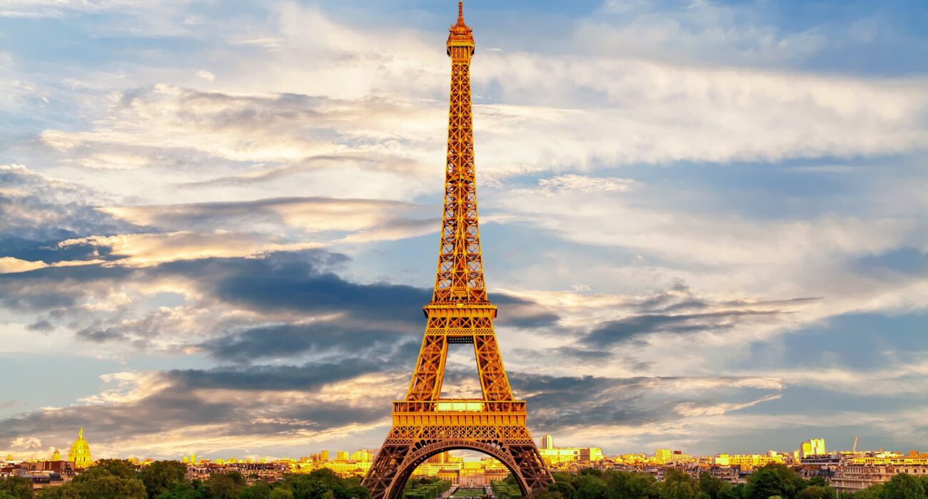 Top 5 tourists things to visit in paris
