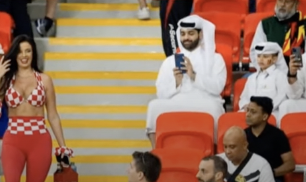 Qatari Men caught taking pictures of Ivana Knöll, the “sexiest” supporter at the World Cup