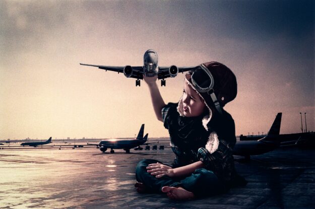 Toddlers or Little Kids : Which Toys and Activities To bring On A Plane